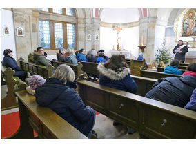 Krippenandacht mit Segnung der Kinder (Foto: Karl-Franz Thiede)